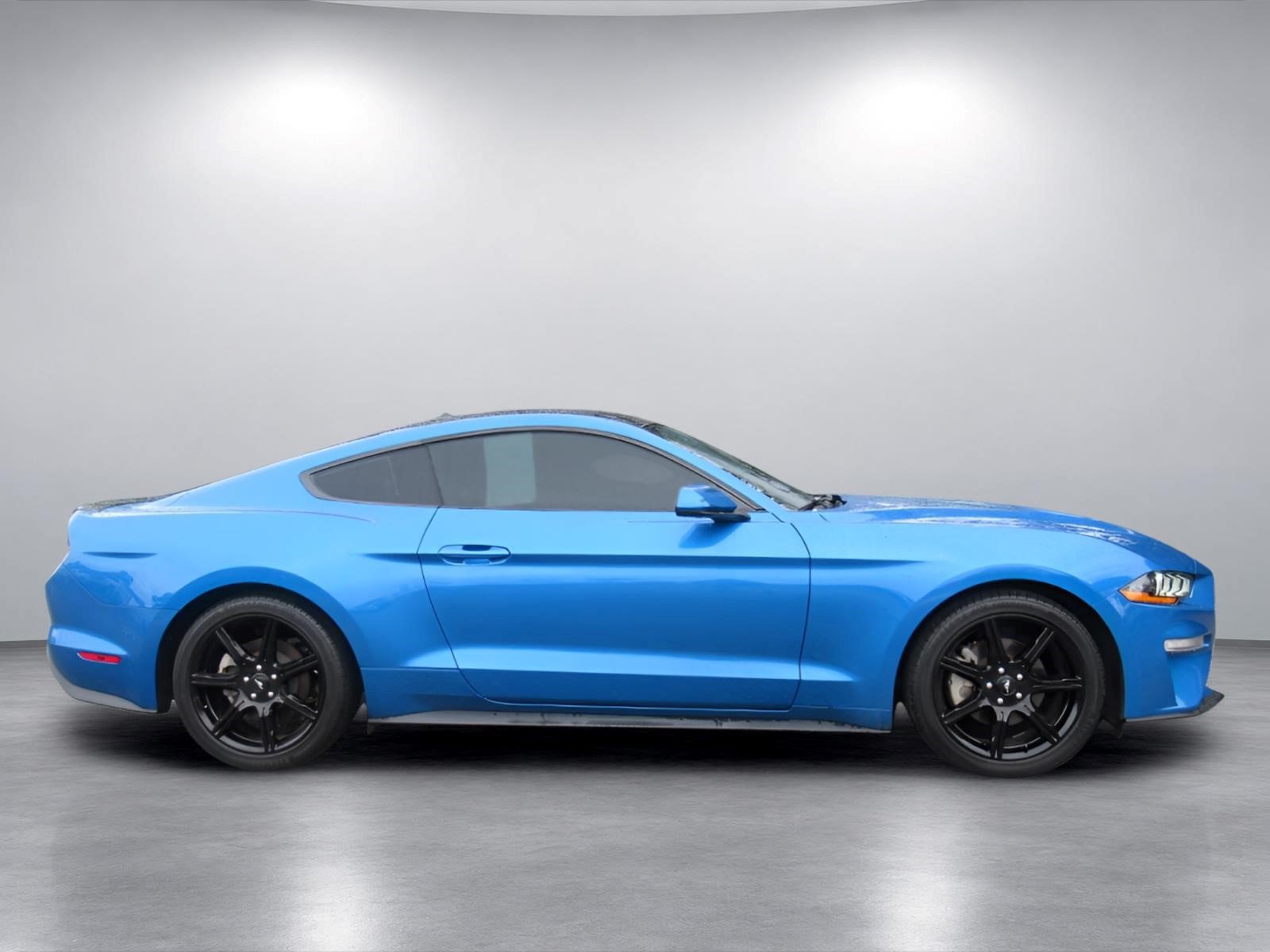 Used 2020 Ford Mustang Coupe w/ Equipment Group 101A RWD image 2
