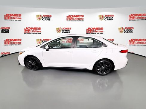 Certified 2023 Toyota Corolla SE w/ SE Premium Package FWD image 15