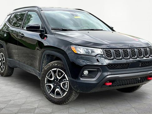 New 2026 Jeep Compass Trailhawk AWD/4WD image 3