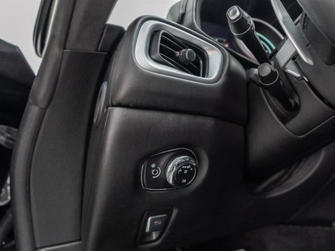 Used 2019 Aston Martin DB11 Volante image 85