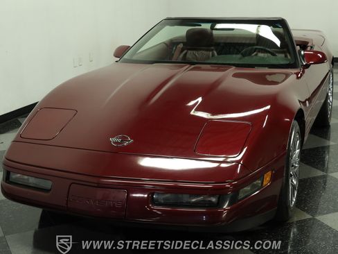 Used 1993 Chevrolet Corvette Convertible RWD image 17