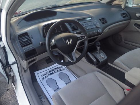 Used 2010 Honda Civic LX image 8