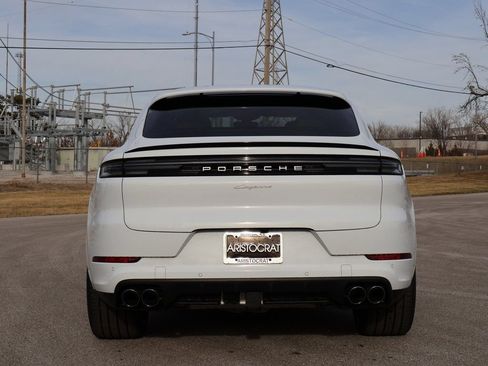 Certified 2026 Porsche Cayenne Coupe AWD/4WD image 7