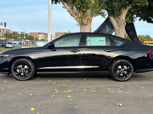 New 2025 Honda Accord SE image 7