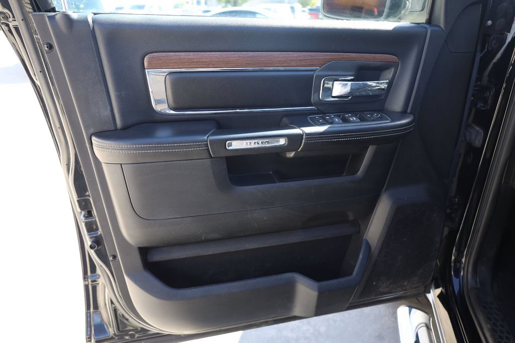 Used 2013 RAM 1500 Laramie w/ Convenience Group AWD/4WD image 10