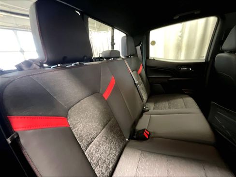 Used 2024 Chevrolet Colorado Z71 w/ Z71 Convenience Package 2 image 16