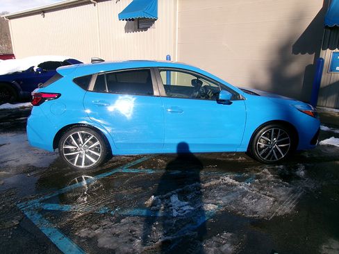 Used 2024 Subaru Impreza 2.0i Sport image 6