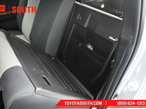 Used 2023 Toyota Tacoma TRD Sport AWD/4WD image 26