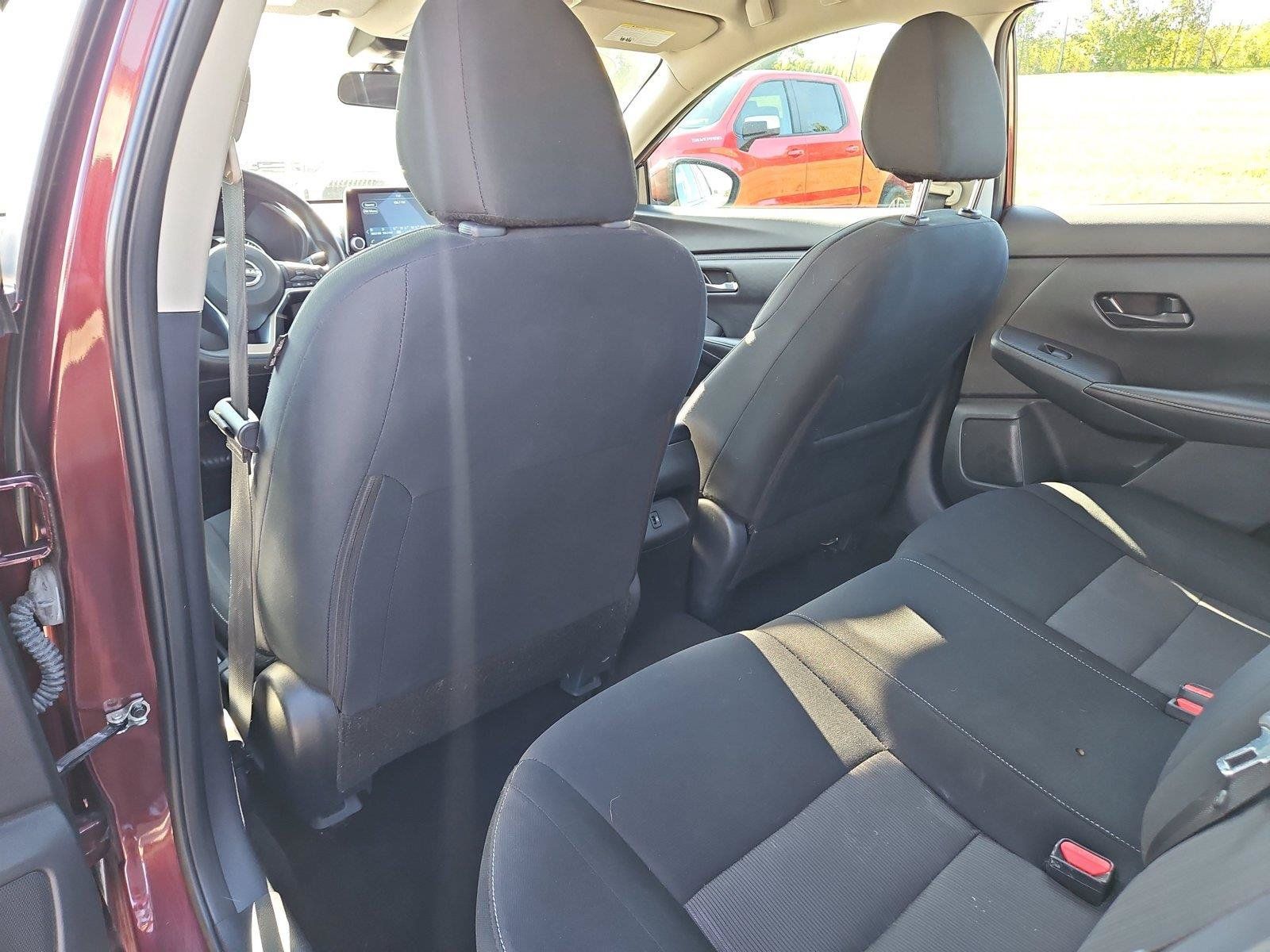 Used 2024 Nissan Sentra SV FWD image 14