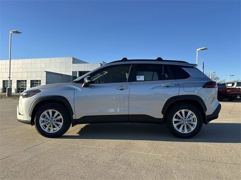 New 2026 Toyota Corolla Cross LE image 2