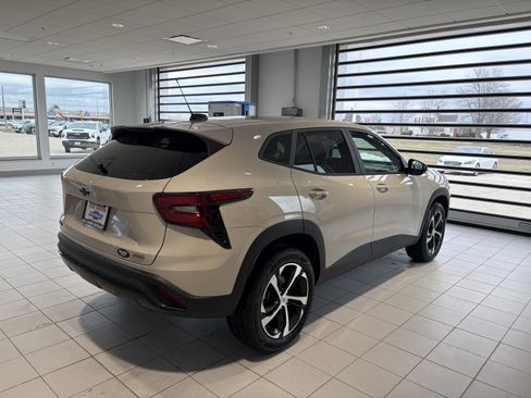 New 2026 Chevrolet Trax RS w/ Driver Confidence Package image 6