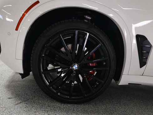 Certified 2024 BMW X5 xDrive40i w/ M Sport Package image 5