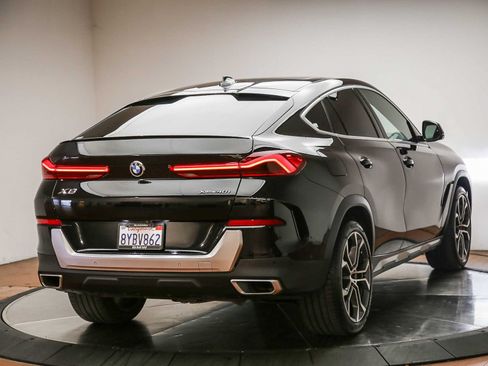 Used 2022 BMW X6 xDrive40i w/ Executive Package AWD/4WD image 7