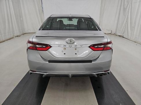 Used 2023 Toyota Camry SE FWD image 5