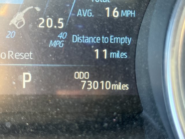 Used 2018 Toyota Camry XLE FWD image 23