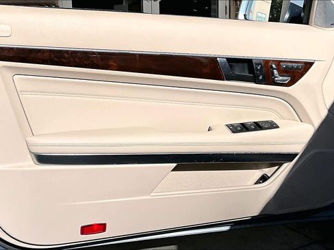 Used 2014 Mercedes-Benz E 350 Cabriolet image 19
