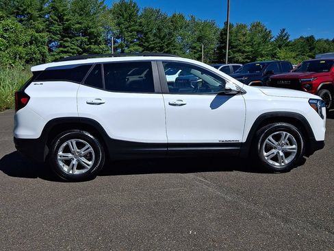 Certified 2023 GMC Terrain SLE w/ Driver Convenience Package FWD image 7