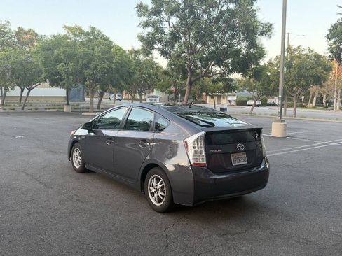 Used 2011 Toyota Prius Three FWD image 3