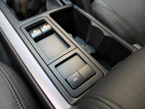 Used 2005 Pontiac GTO image 39