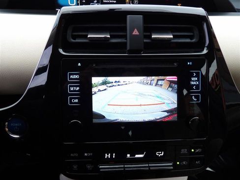Used 2016 Toyota Prius image 24