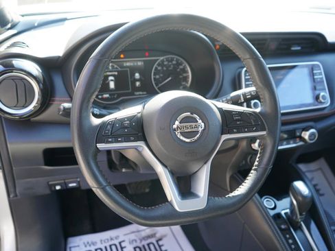Used 2020 Nissan Kicks SR w/ SR Premium Package image 23