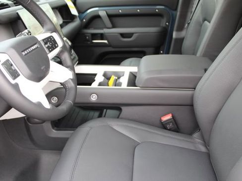 New 2026 Land Rover Defender 110 S image 20