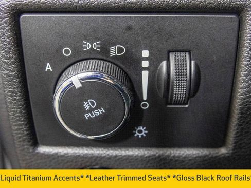 Used 2020 Jeep Grand Cherokee Limited X image 22