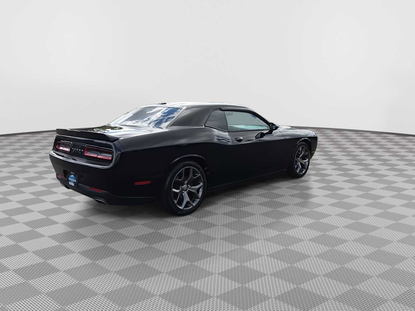 Used 2015 Dodge Challenger SXT w/ Sound Group RWD image 8