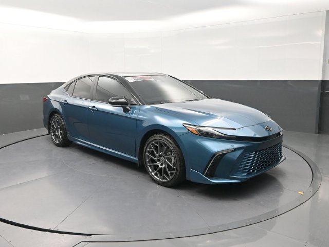 Used 2026 Toyota Camry XSE AWD/4WD image 10