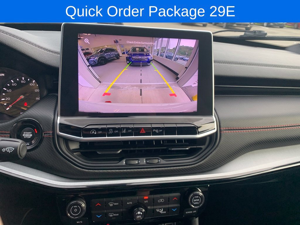 Used 2025 Jeep Compass Trailhawk AWD/4WD image 6