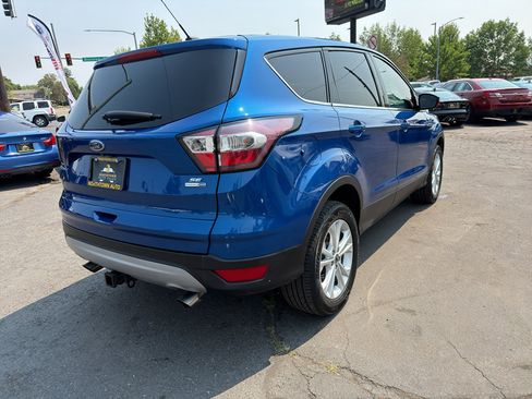 Used 2017 Ford Escape SE AWD/4WD image 7