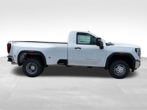 New 2026 GMC Sierra 3500 Pro AWD/4WD image 8