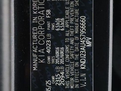 Used 2025 Kia Soul LX FWD image 36