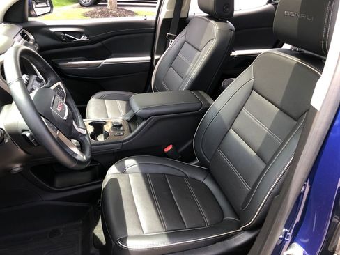 Used 2023 GMC Acadia Denali w/ Denali Ultimate Package AWD/4WD image 24