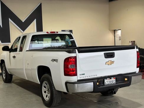 Used 2011 Chevrolet Silverado 1500 W/T image 7