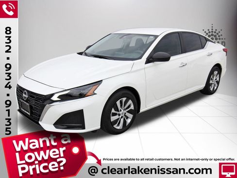 Certified 2025 Nissan Altima 2.5 S image 3