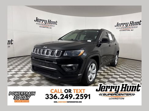 Used 2021 Jeep Compass Latitude image 1