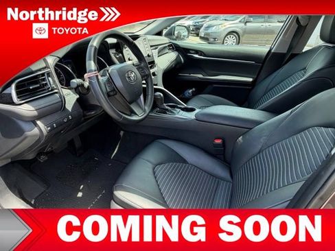 Used 2022 Toyota Camry SE w/ Convenience Package FWD image 5