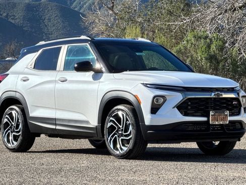 New 2026 Chevrolet TrailBlazer RS w/ Convenience Package image 2