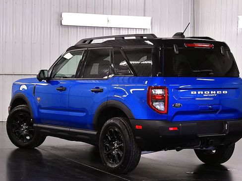 Used 2025 Ford Bronco Sport Badlands image 5