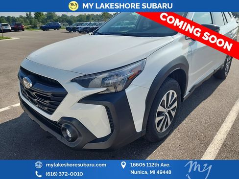 Used 2024 Subaru Outback Premium AWD/4WD image 3