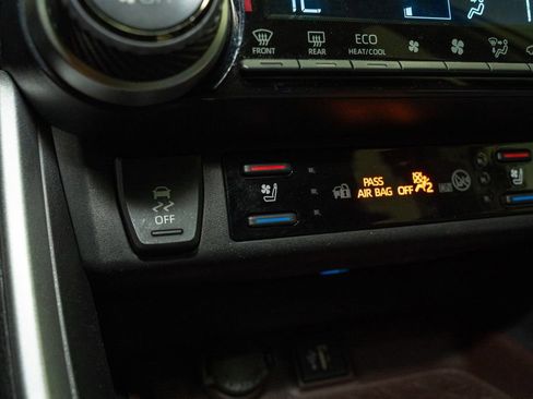 Used 2023 Toyota RAV4 Limited image 16