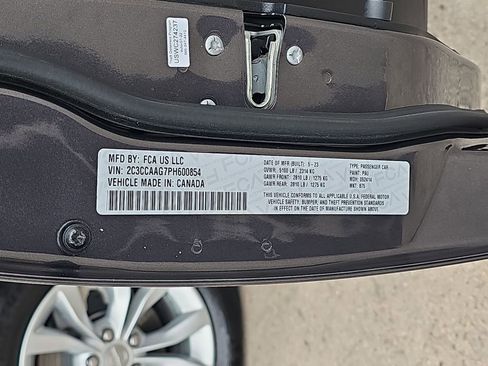 Used 2023 Chrysler 300 Touring RWD image 37