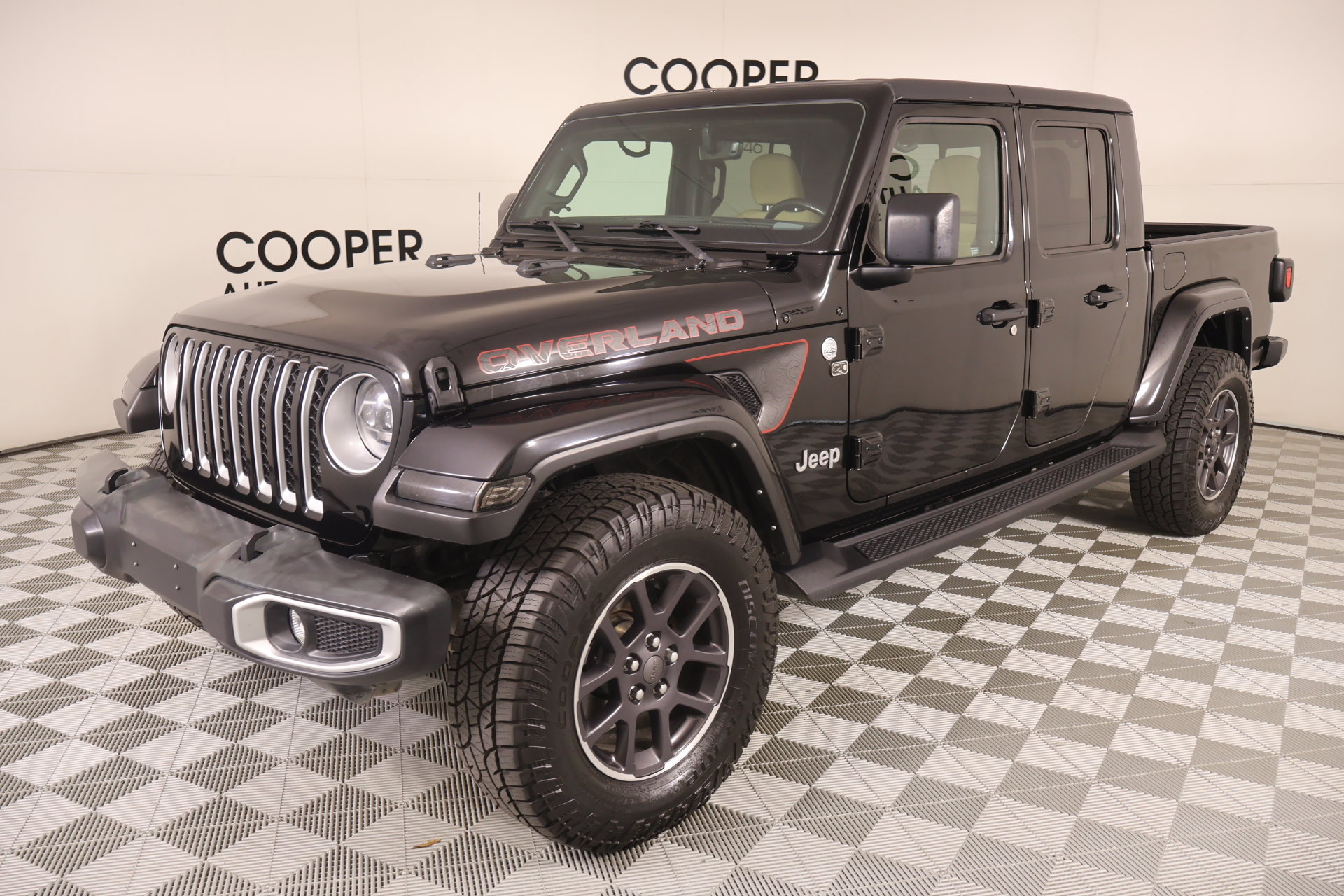 Used 2021 Jeep Gladiator Overland AWD/4WD image 11