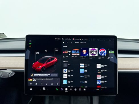 Used 2023 Tesla Model Y Long Range image 6