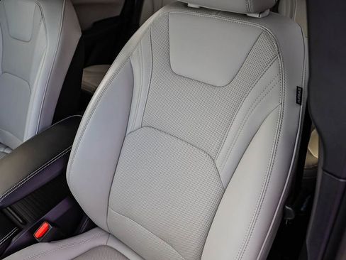 Used 2025 Ford Mustang Mach-E Premium RWD image 29