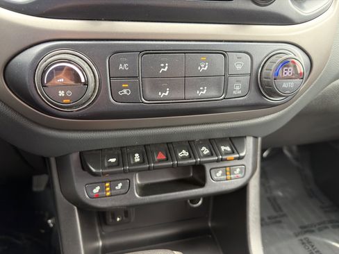 Used 2019 Chevrolet Colorado Z71 image 43