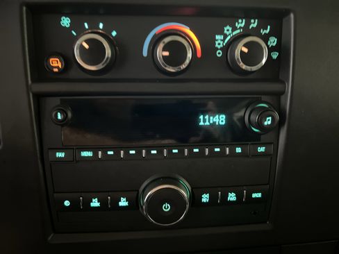 Certified 2024 Chevrolet Express 3500 LS w/ Cold Climate Package RWD image 19