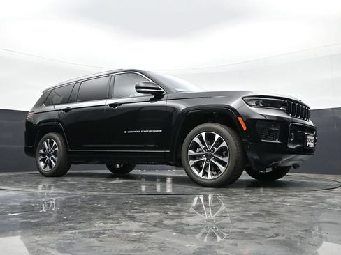 Used 2024 Jeep Grand Cherokee L Overland AWD/4WD image 46