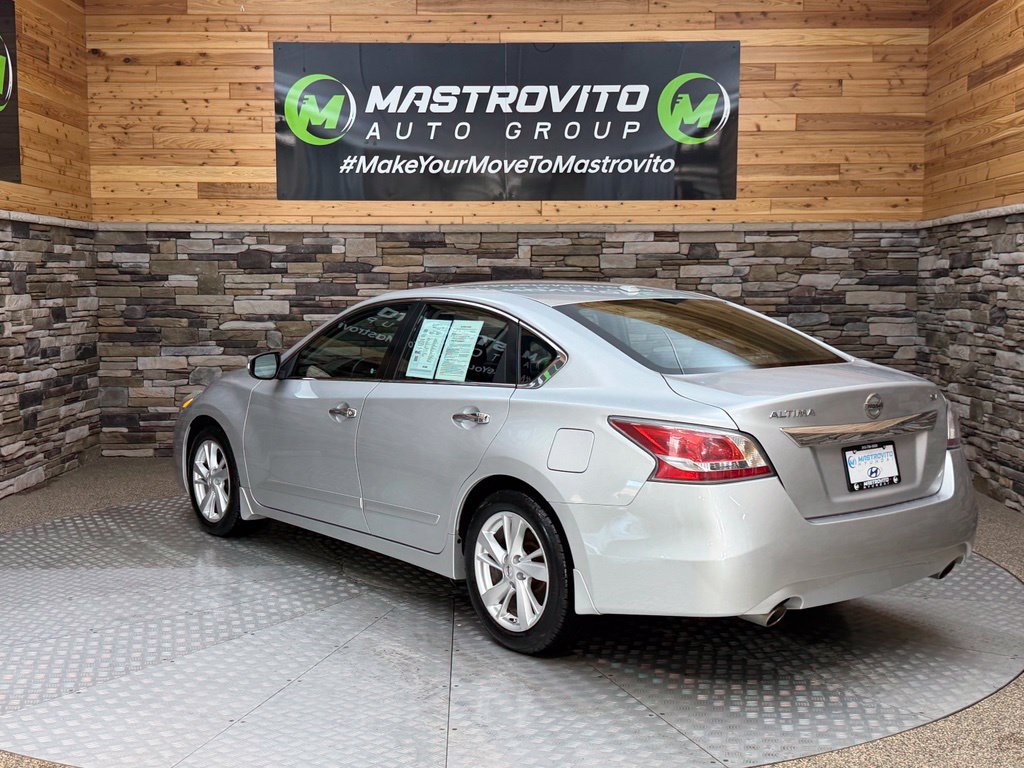 Used 2015 Nissan Altima 2.5 SV w/ Convenience Package FWD image 16
